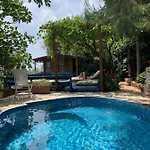 Hotel Large With Sea View In Kabak Bay, Oeluedeniz